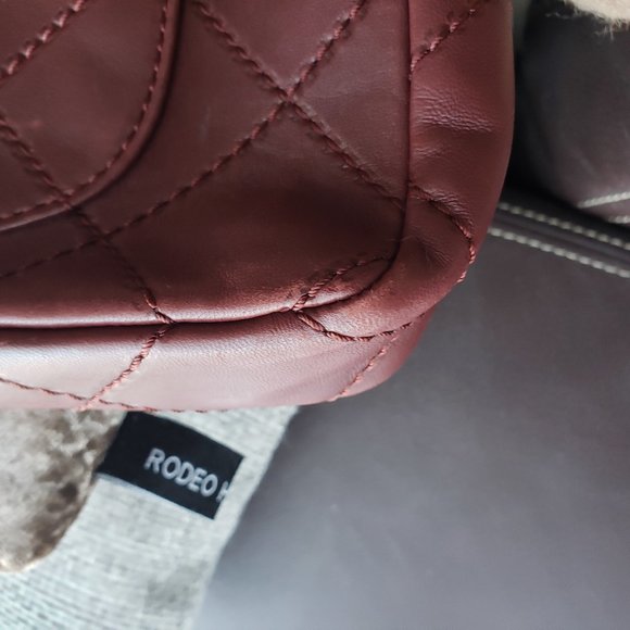 CHANEL  25 Quilted Silver Hardware Lamb Burbundy - Picture 7 of 14